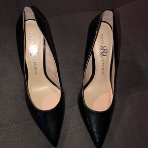 Women’s size 8 shoe